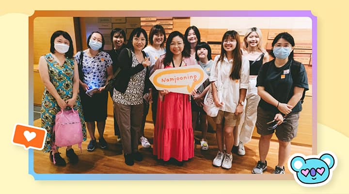 After the Namjooning trail, participants could take photos with photobooth props prepared for the Gallery Wellness Festival. Photo courtesy of National Gallery Singapore.